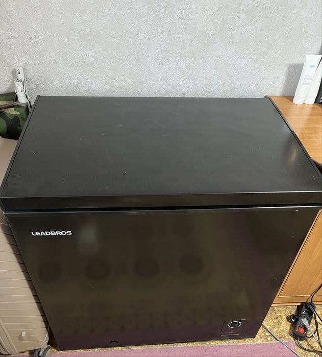 Продам морозильник