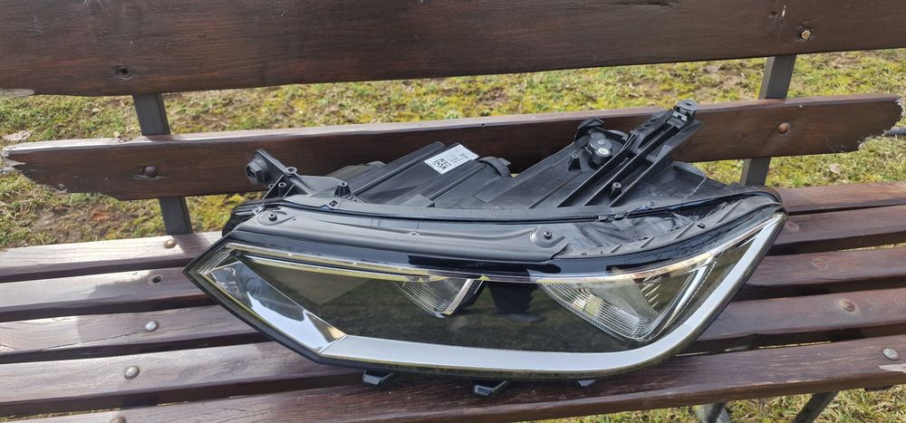 Far stanga NOU VW Passat B8 model 2015-2019 cod 3G1 941 005 C