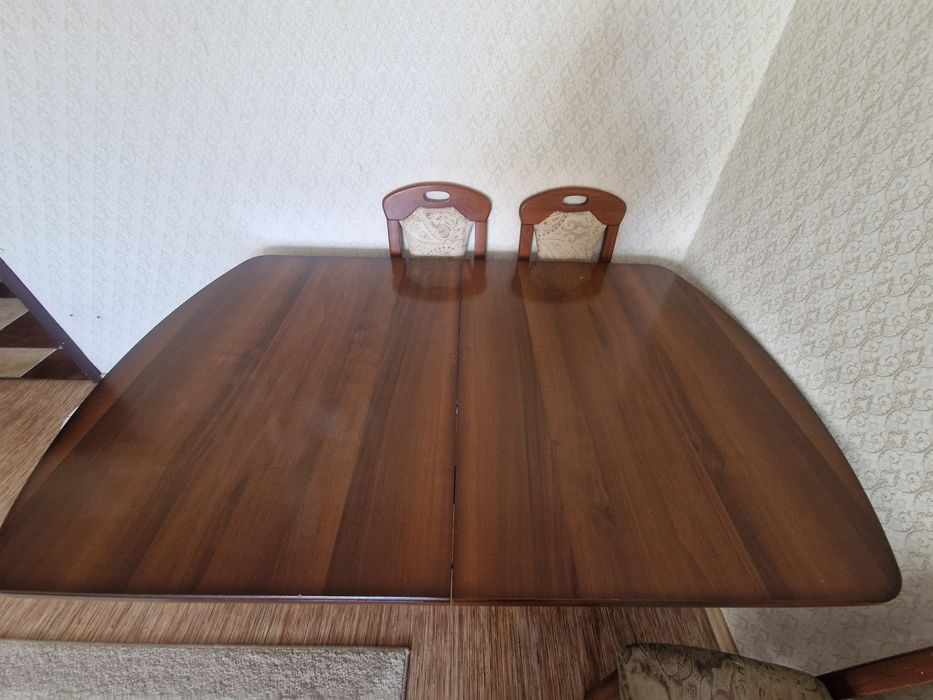 Продам стол. Хороший