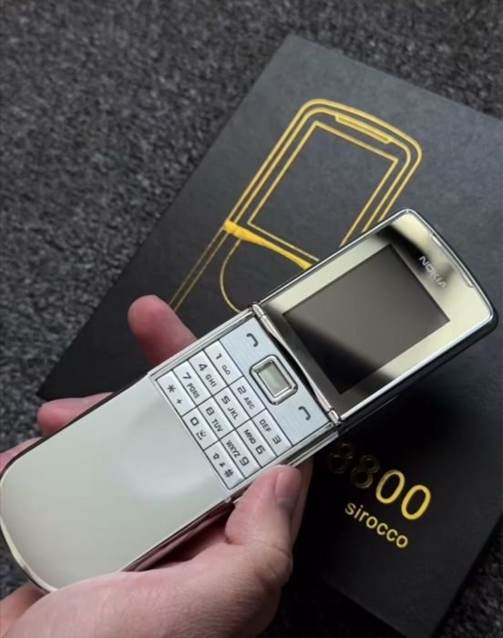 Продается новый Nokia 8800