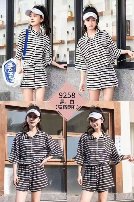 Купальники . Дёшево. Китай фабрика Пекин