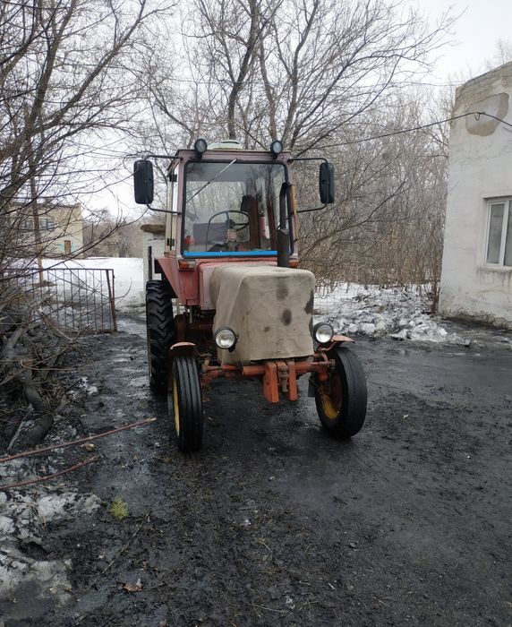 Продам Трактор .