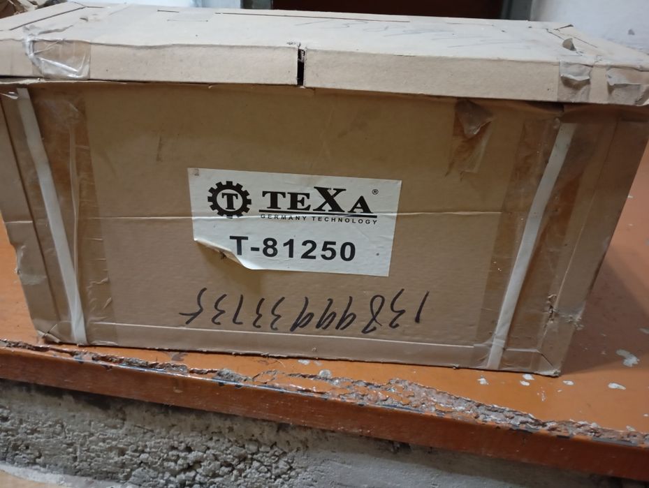 Продаётся сварочный аппарат 250 а оригинал новый