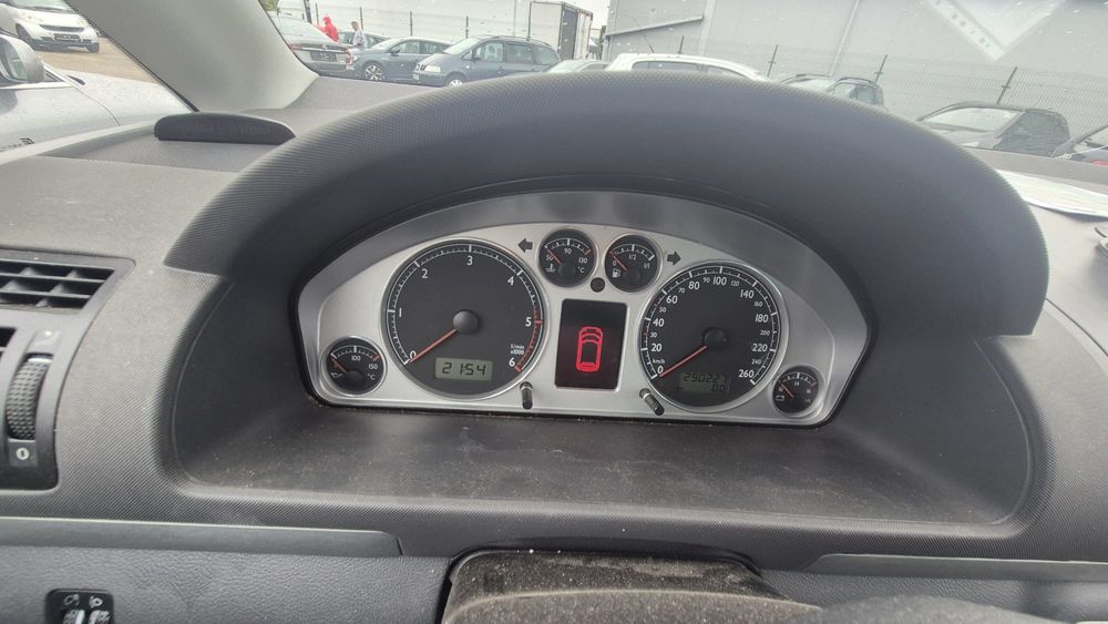 Volkswagen Sharan - 2007 - 2.0 TDI 140Cp E4 - Clima * Scaune Încălzite * Cârlig Omologat 2T