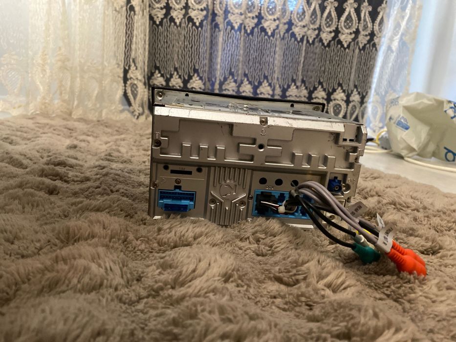 Мултимедия за кола (с навигация) – в отлично състояние