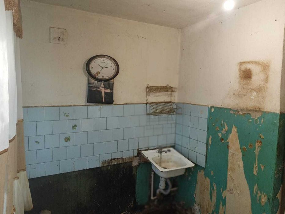 Продам 3-х ком. квартиру  Беркимбаева 180