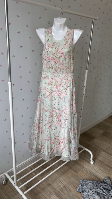 Платье из 100% шелка