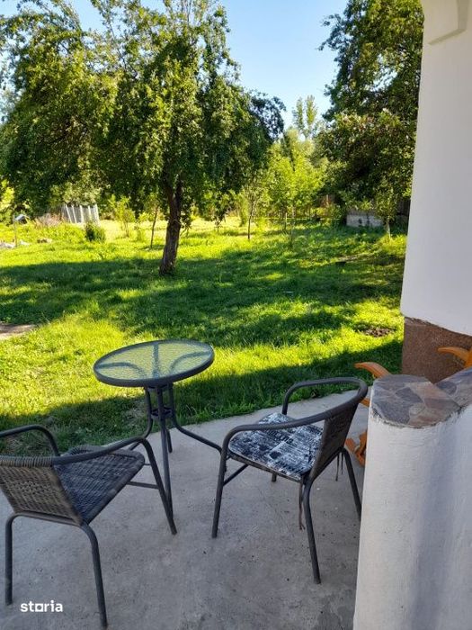 Casa renovata complet, 1800 mp teren, zona linistita in Cornita