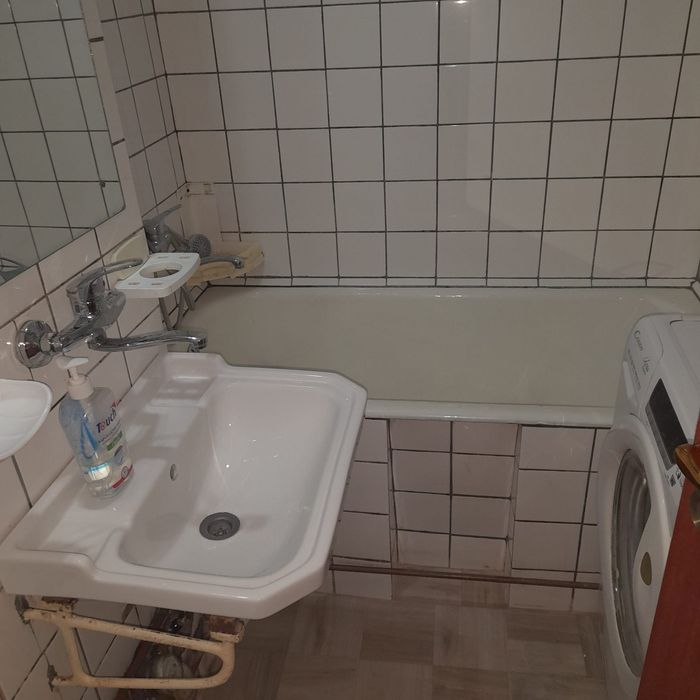 Apartament cu 2 camere zona centrala