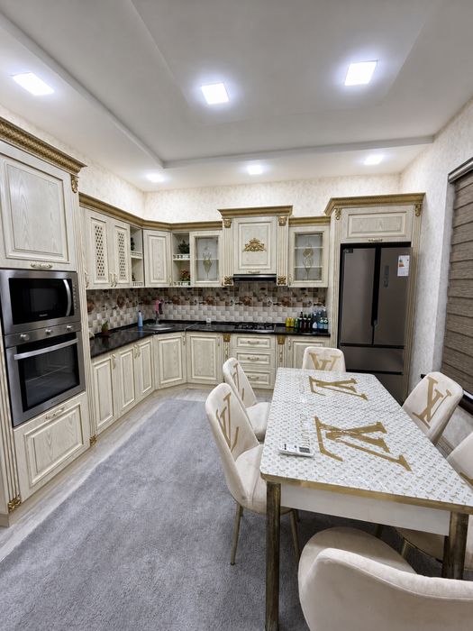 Сдаю свой дом на Центре Луначарском на долгий срок