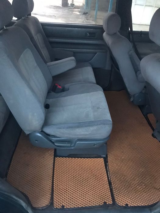 Продам машину Мазда МПВ