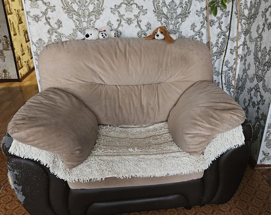 Угловой диван с креслом