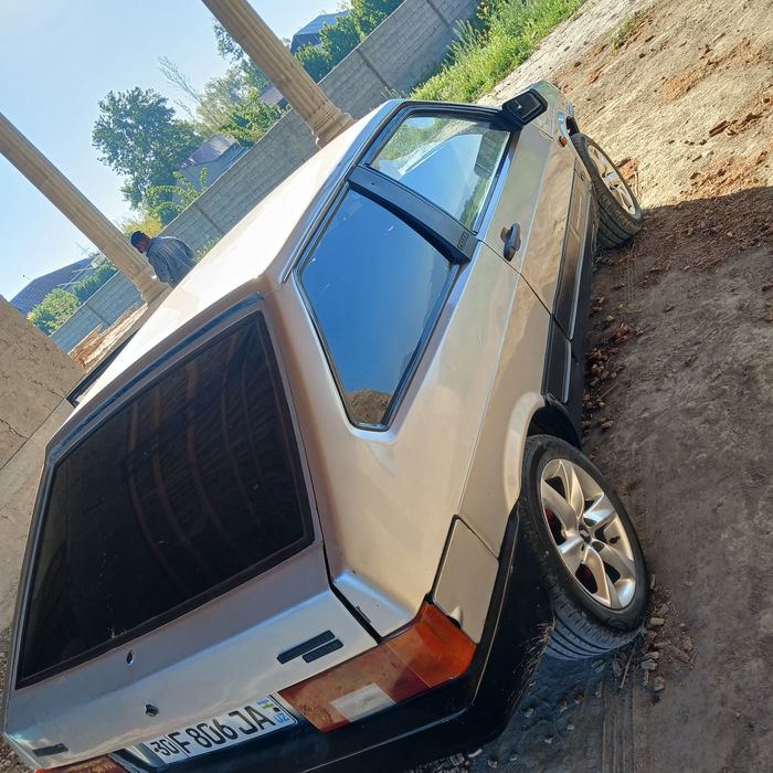 Moshinaga javob lada davirnos bilan olsayiz bulade