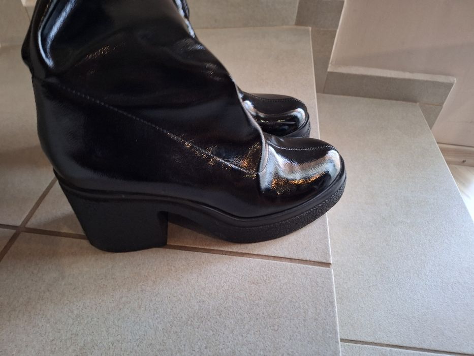 Дамски  апрески  шушлякк