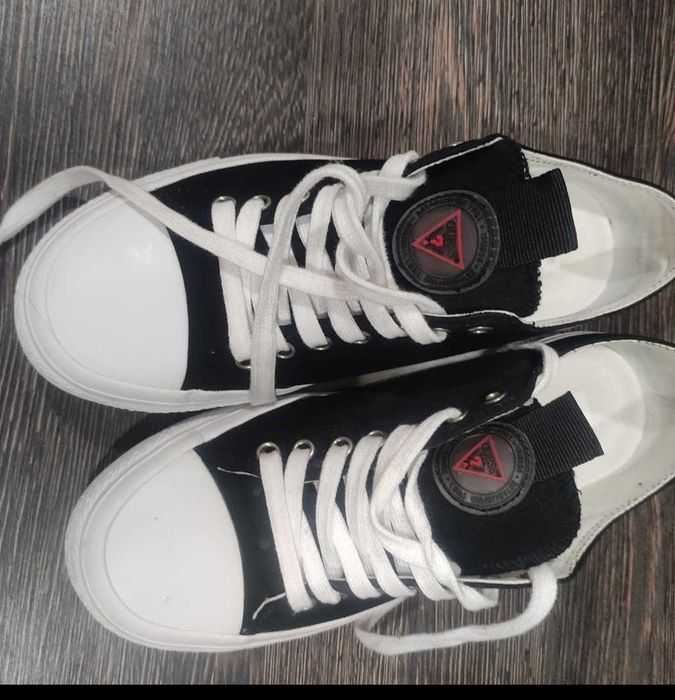 Сникърси  маркови