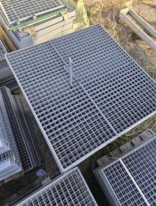 Gratare zincate galvanizate