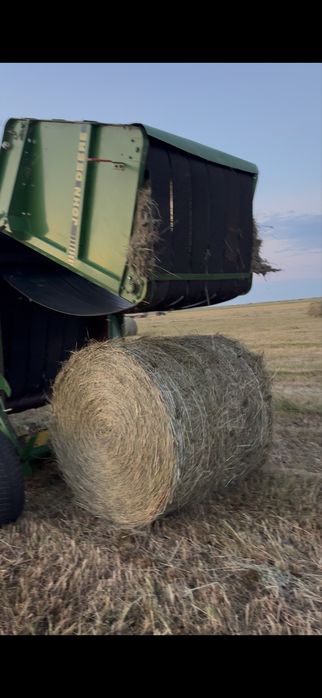 продам пресс подборщик John Deere 540