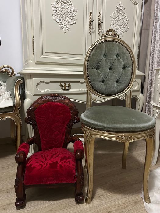 Fotoliu baroc miniatural pentru copii sau animale de companie