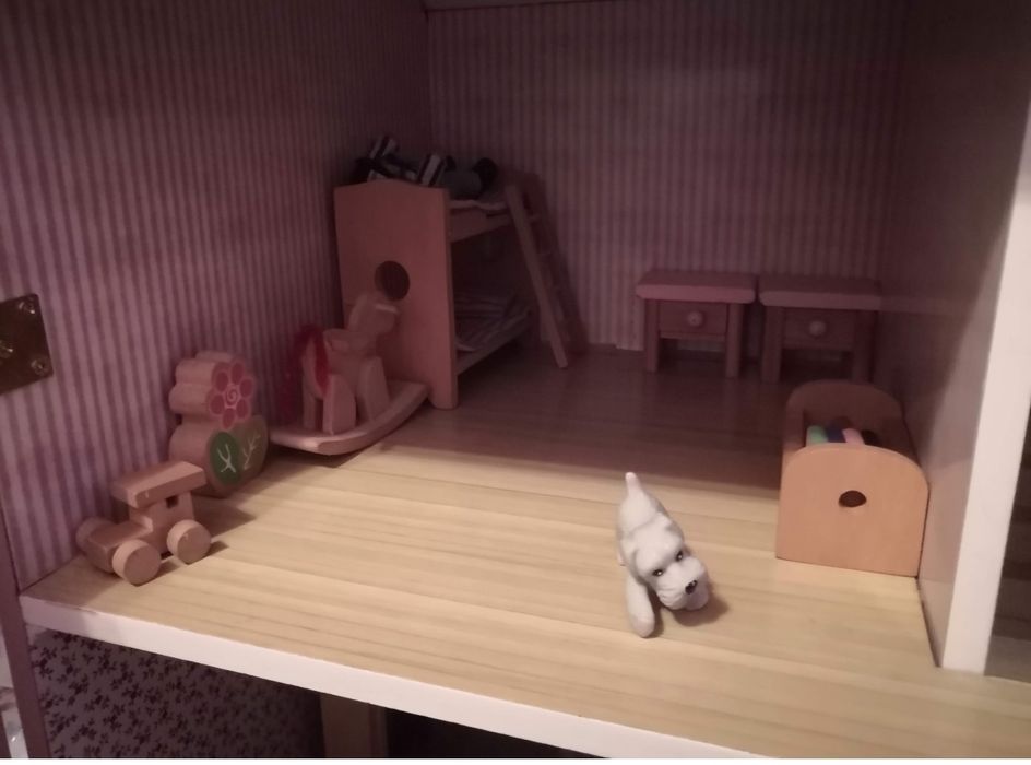 Дървена  Къща за кукли
