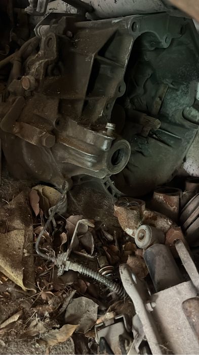 Пежо 206 или партнер 1.6