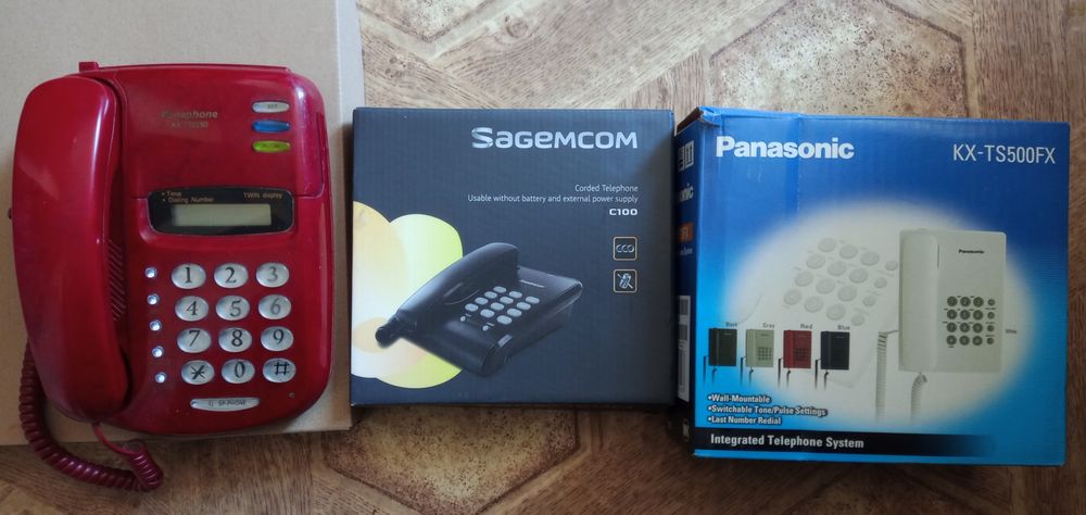 Ретро стенен часовник, телефон,ютия