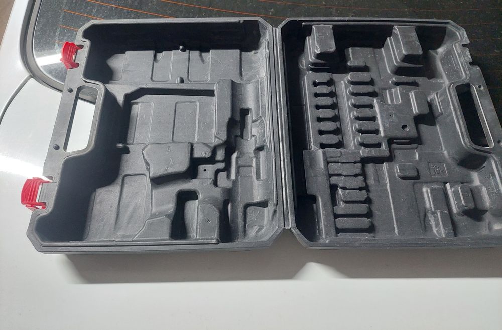 Кейс от шуруповерта.