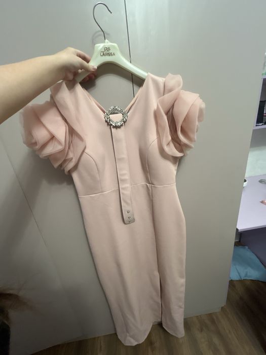 нежно розовое платье/50 размер