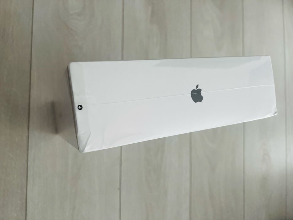 MacBook Air M1 13” 8GB RAM, 256GB SSD – Sigilat, Nou