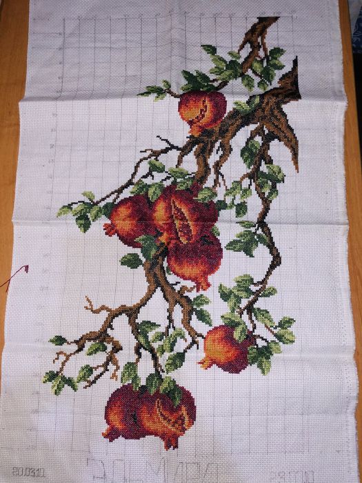 Вышивка ручной работы