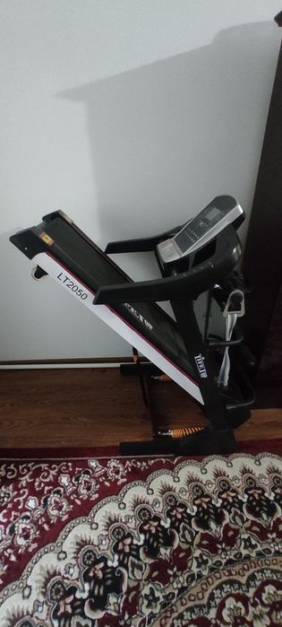 Беговая дорожка . состояние отличное