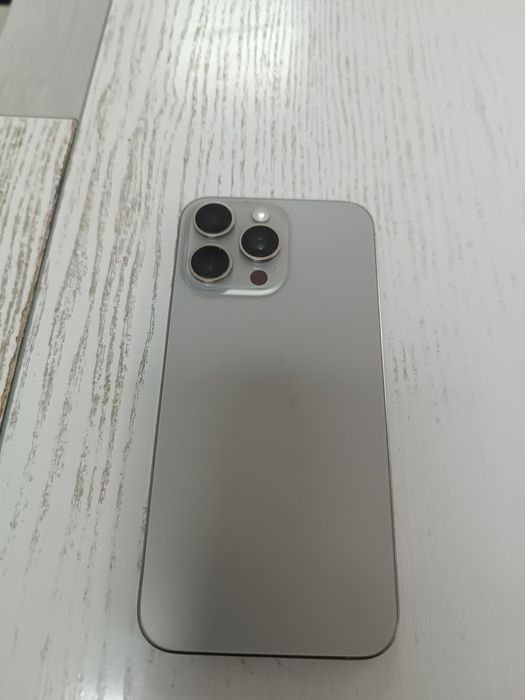 IPhone 15 pro max titanium