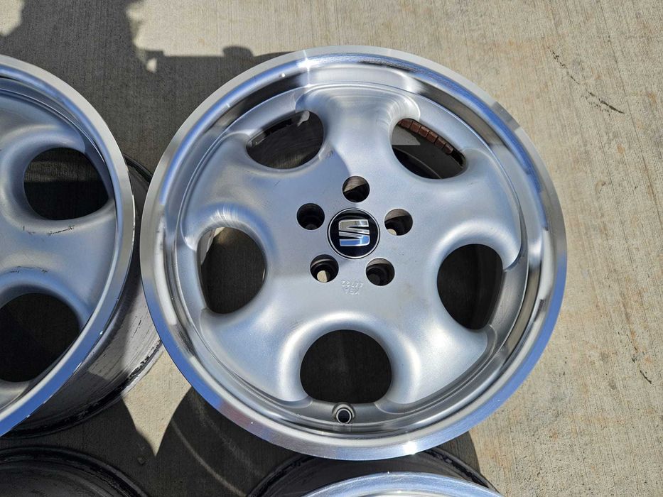 Jante cu Buza 5x100 R16 SEAT LEON 1,Golf 4,Bora,Polo,Fabia,Ibiza Rapid A3 8L Beetle