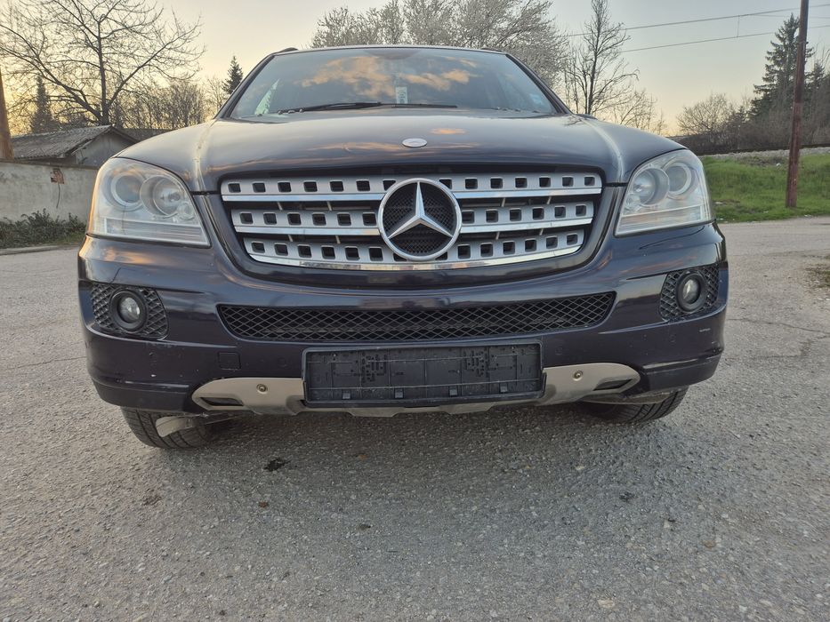 Предна броня Mercedes ML W164 оригинална Мерцедес МЛ В164