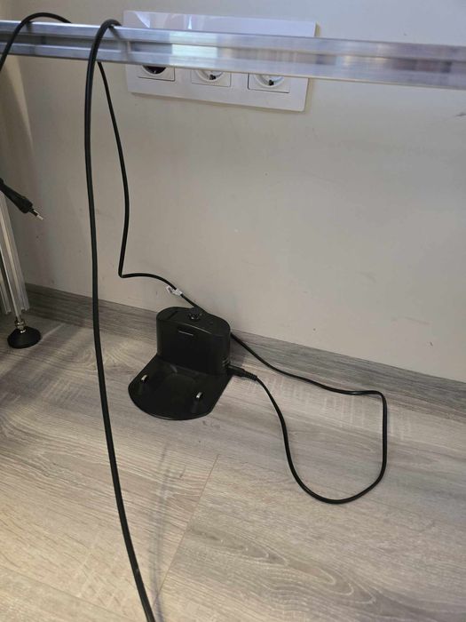 Продавам прахосмукачка iRobot