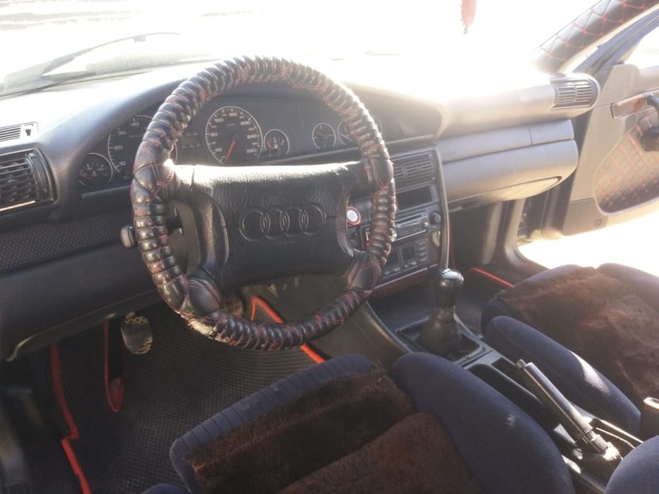 Продам машину Ауди 100