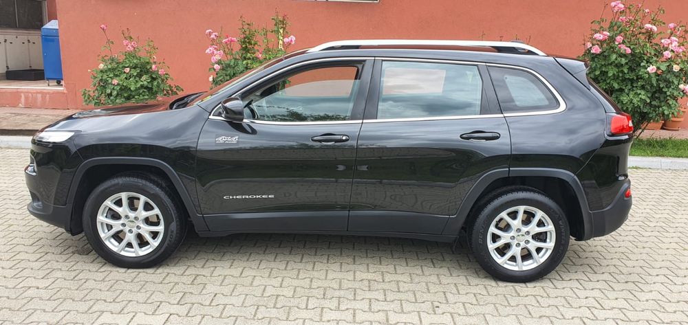 Jeep cherokee limited 4x4 2015/11