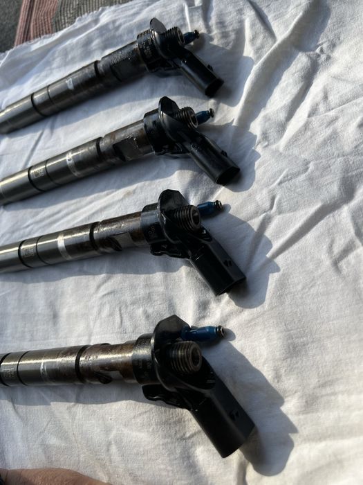 Продам форсунки дизельные 33800-2F000 на Санта фе