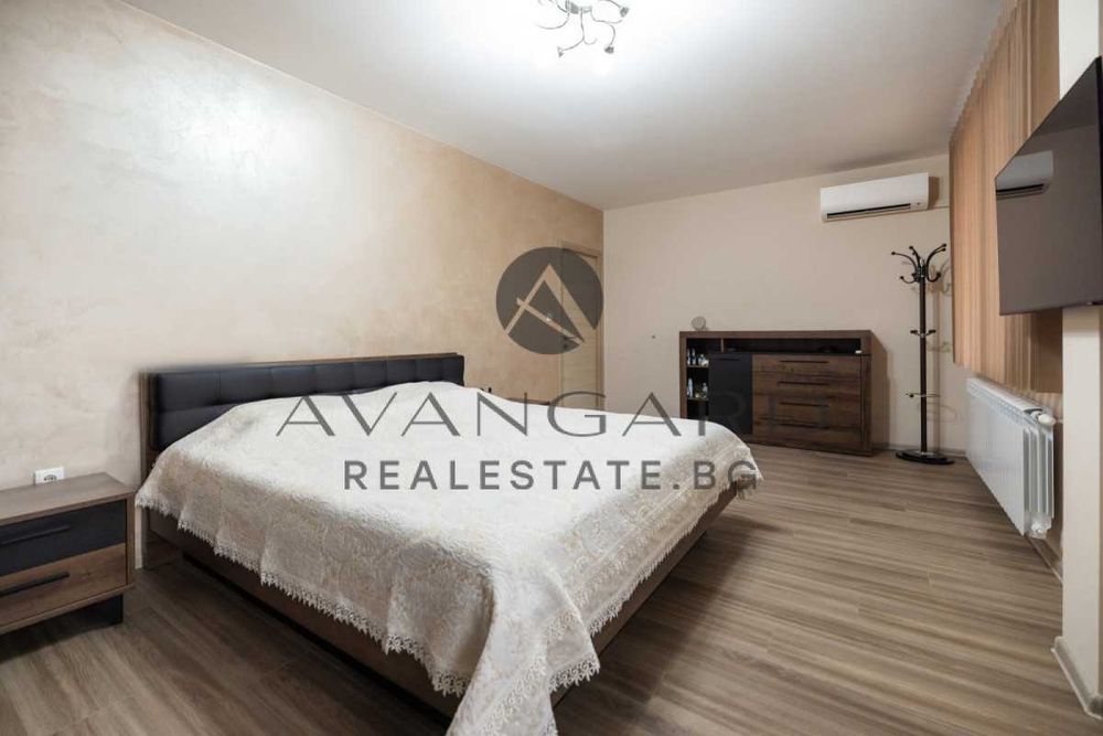 Продава се Тристаен апартамент в Пловдив, Кючук Париж - 133 кв.м за 832 €/кв.м - Снимка #6