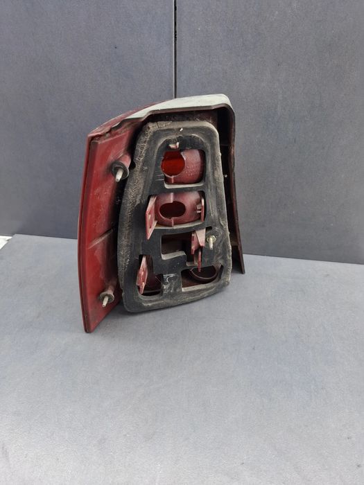 Lampa / Tripla stop dreapta pe aripa - Volkswagen VW Golf 2002