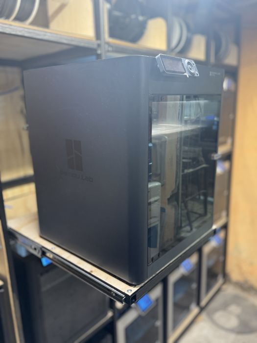 Продам Bambu Lab p1s почти новый