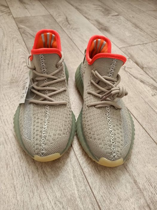 Продам кроссовки новые