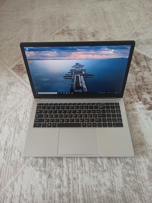 Быстрый 4 ядерный ноутбук / 8GB DDR4 / 240GB SSD / FullHD