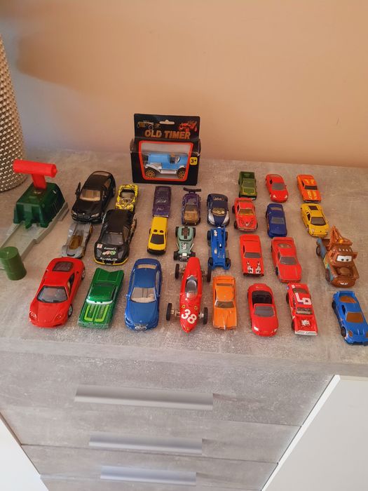 Lot mașinuțe metalice