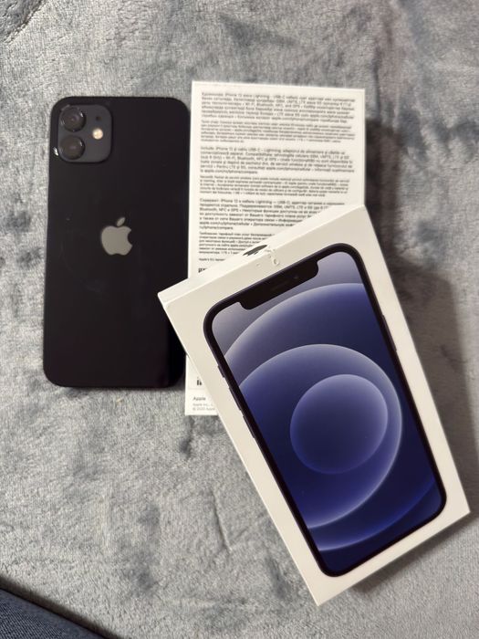 Vand Iphone 12   ,nu a fost desfăcut / reparat , vine cu cutia originala