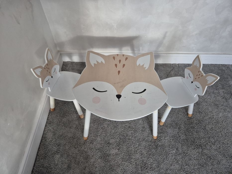 Детска маса с две столчета