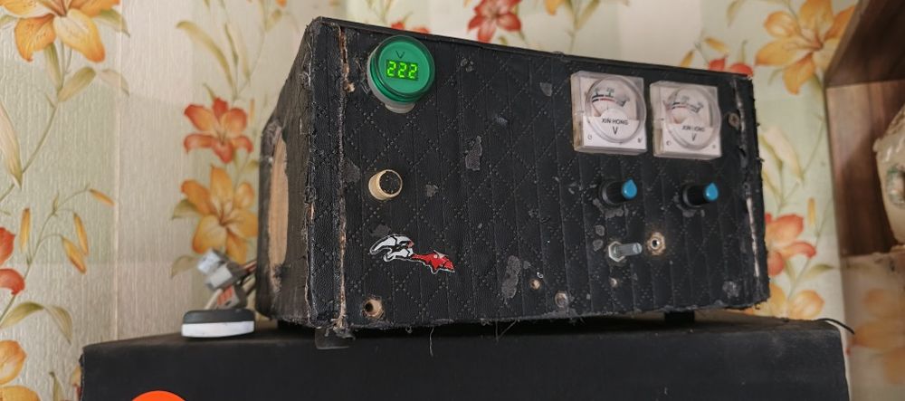 Продам колонки с усилителем