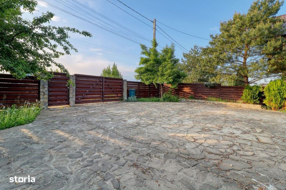 Vila individuala cu 589 mp teren, foisor si gradina superba | Darza