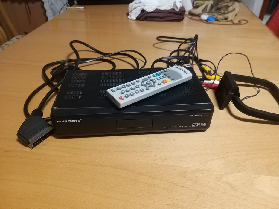 Декодер Fair Mate FM-7002 с кабели и дистанционно