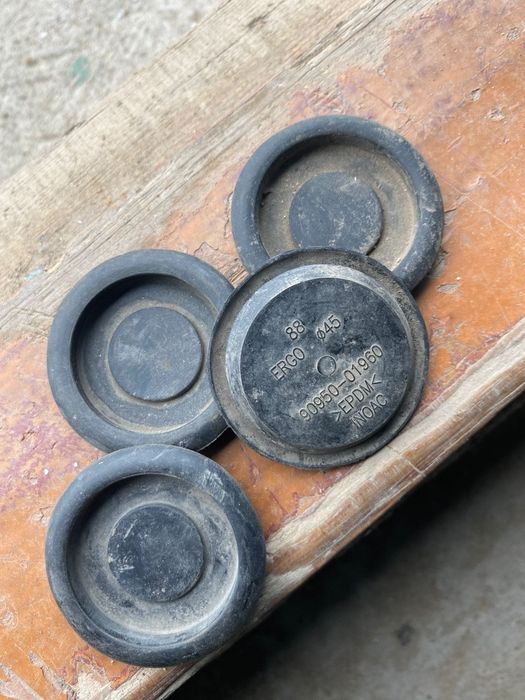 Продам на КАМРИ 30-35