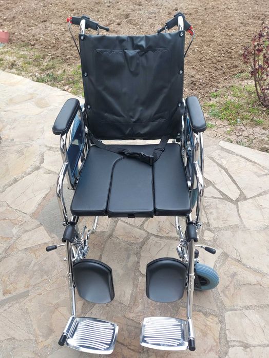 Нова!Инвалидна количка, сгъваема ,рингова ,чисто нова!